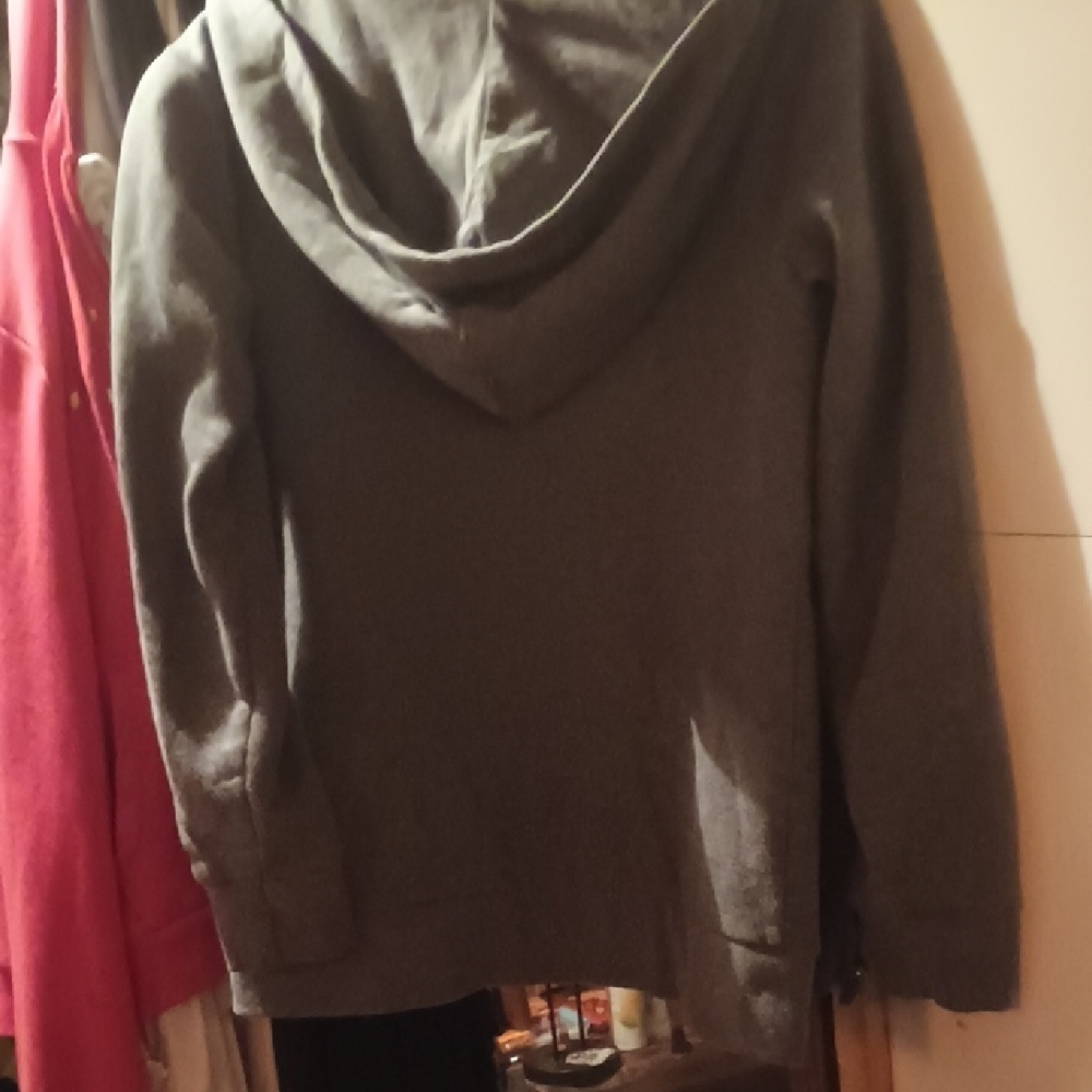 Puma Men's Zip-Up Gray Sweater - Picture 4 of 4